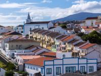 Häuserzeile in Angra do Heroismo - Insel Terceira